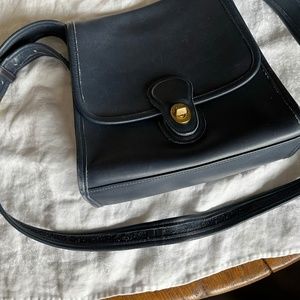 Navy blue leather Coach Shoulder bag.